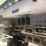 أوريا فندق