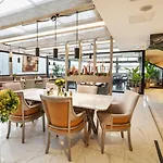 Hotel Orya