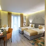 Hotel Orya