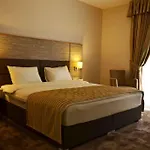 أوريا 3*
