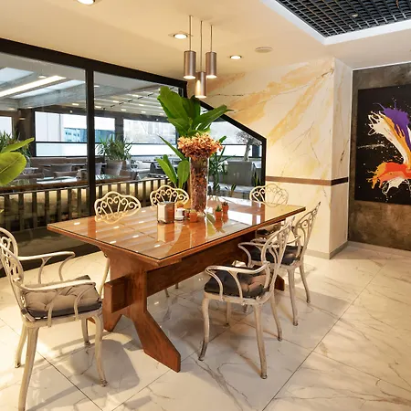 فندق أوريا 3*